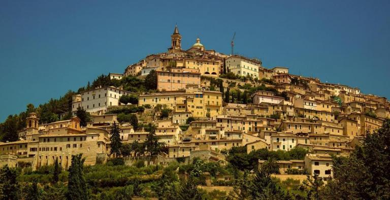 Umbria con alloggio in dimora storica