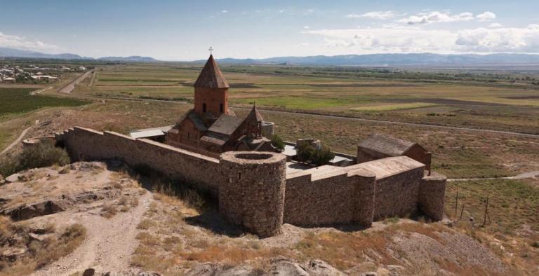 ARMENIA: antiche chiese, magnifiche fortezze e vecchi monasteri