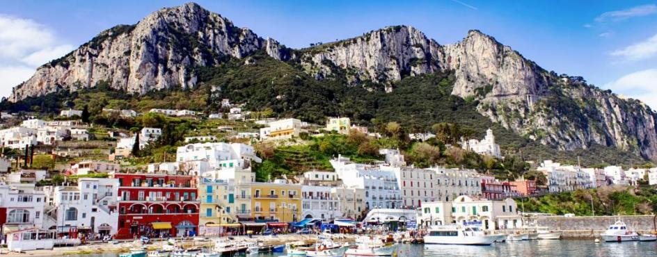 Costiera Amalfitana: una terrazza affacciata sull'infinito