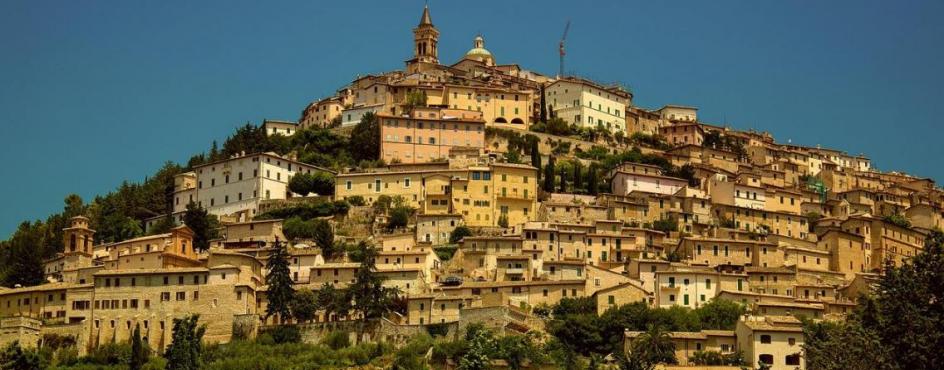 Umbria con alloggio in dimora storica