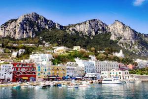 Costiera Amalfitana: una terrazza affacciata sull'infinito